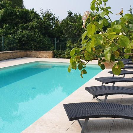 Grande Maison Pour 16 Avec Piscine Et Tennis La Chapelle-Aubareil Exterior foto
