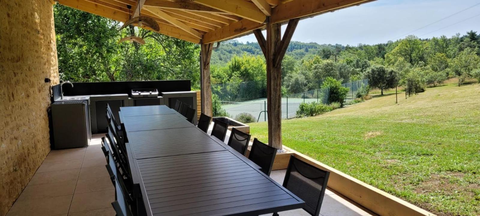 Grande Maison Pour 16 Avec Piscine Et Tennis La Chapelle-Aubareil Exterior foto